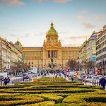 Hostel V38 Prague
