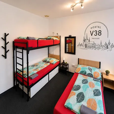 V38 Hostal Praga
